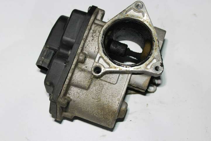 Volkswagen PASSAT B6 (2005 - 2010)  03G131501 Клапан EGR