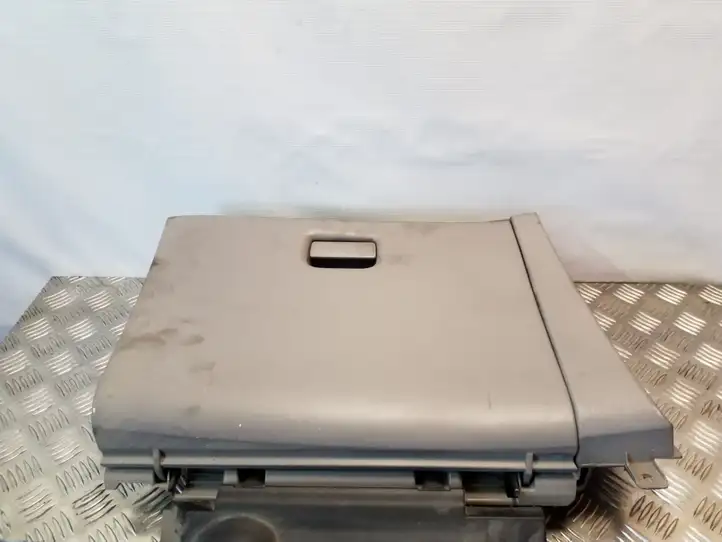 Nissan Almera (2000 - 2006) 68108BU200 Бардачок в сборе — фото 1