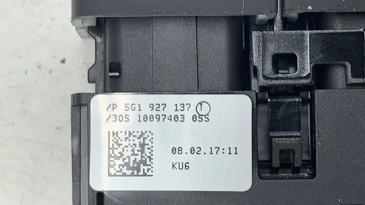 Volkswagen Golf VII (2013 - 2019) 5G1927137T Включатель зажигания и стартера — фото 3