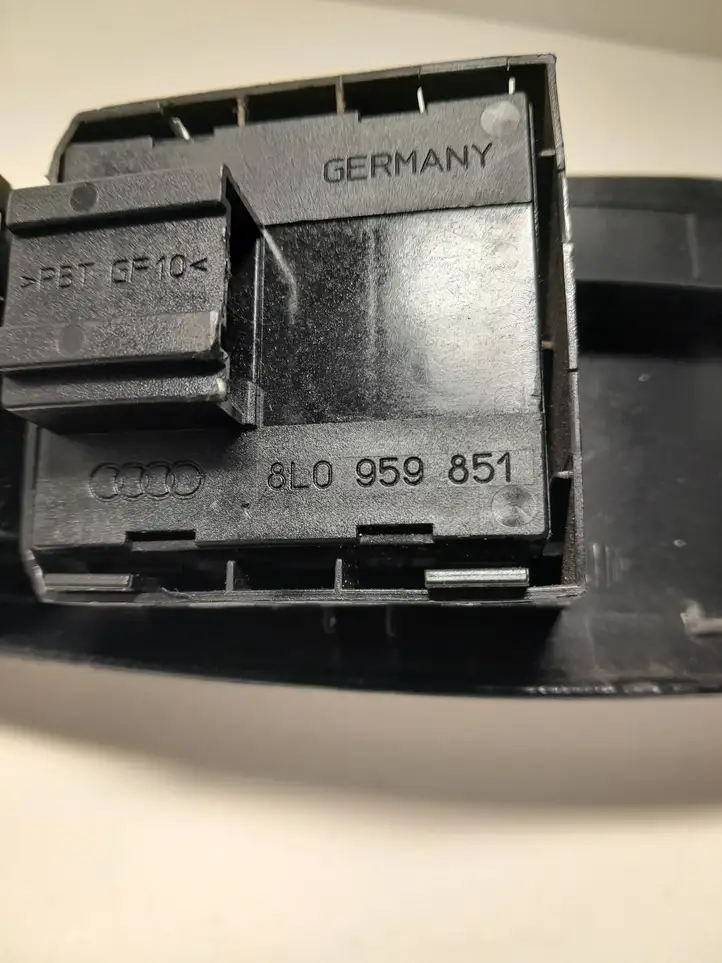 Audi A3/S3 8L (2000 - 2003) 8L0959851 Кнопка стеклоподъемников — фото 3