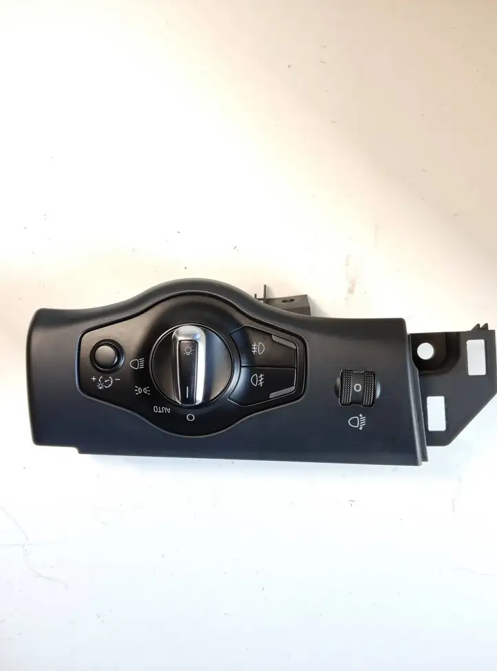 Audi A4 S4 B8 8K (2011 - 2015) 8K0941531AS Включатель фонарей — фото 1