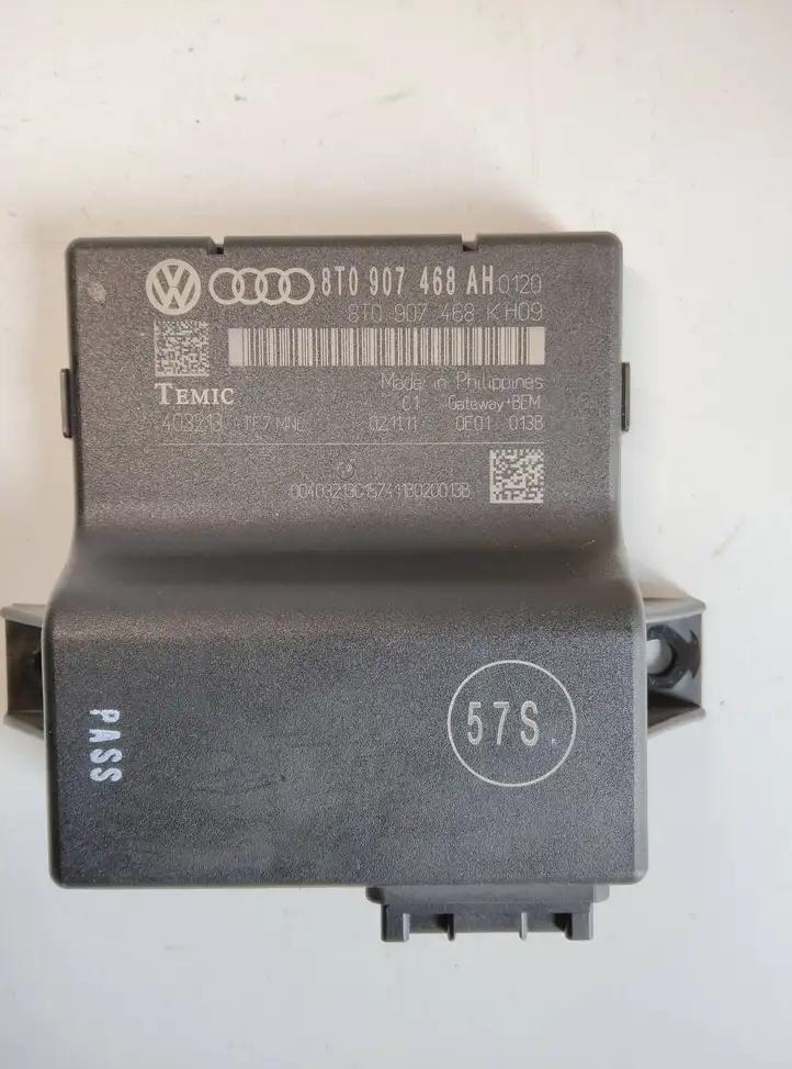 Audi A4 S4 B8 8K (2011 - 2015) 8T0907468AH Модуль Gateway — фото 4