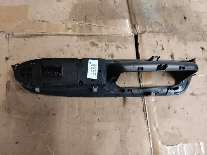 BMW X5 E70 (2006 - 2013) 9122121 Кнопка стеклоподъемников — фото 3