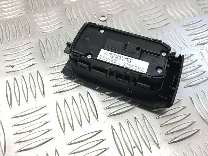 Mercedes-Benz S W222 (2013 - )  A2229050009 Кнопка стеклоподъемников