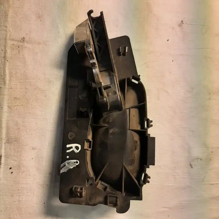 Peugeot 307 CC (2001 - 2005) 9643604477 Внутренняя ручка двери — фото 1