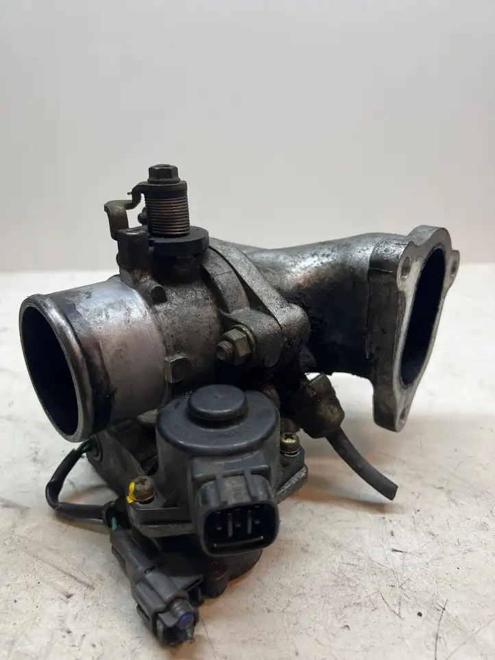 Toyota Corolla Verso E121 (2001 - 2004) 8967221020 Дроссельная заслонка — фото 2