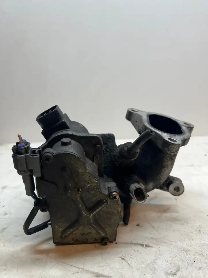 Toyota Corolla Verso E121 (2001 - 2004) 8967221020 Дроссельная заслонка — фото 3