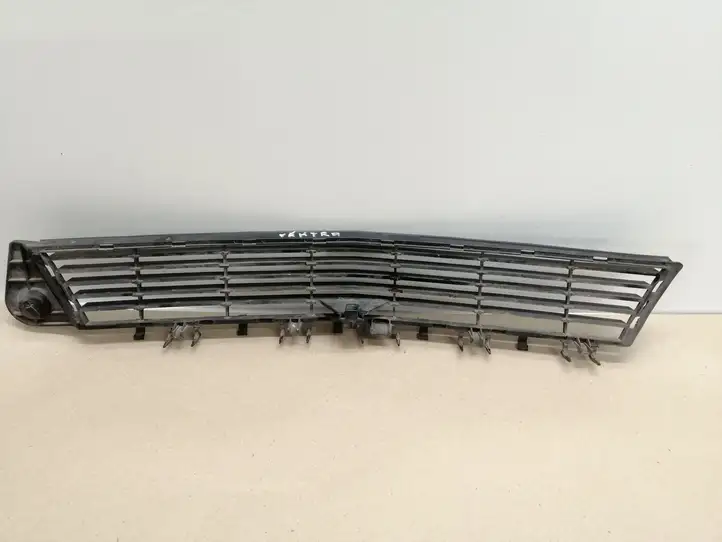 Opel Vectra C (2002 - 2005) 09186126 Нижняя решетка переднего бампера — фото 2