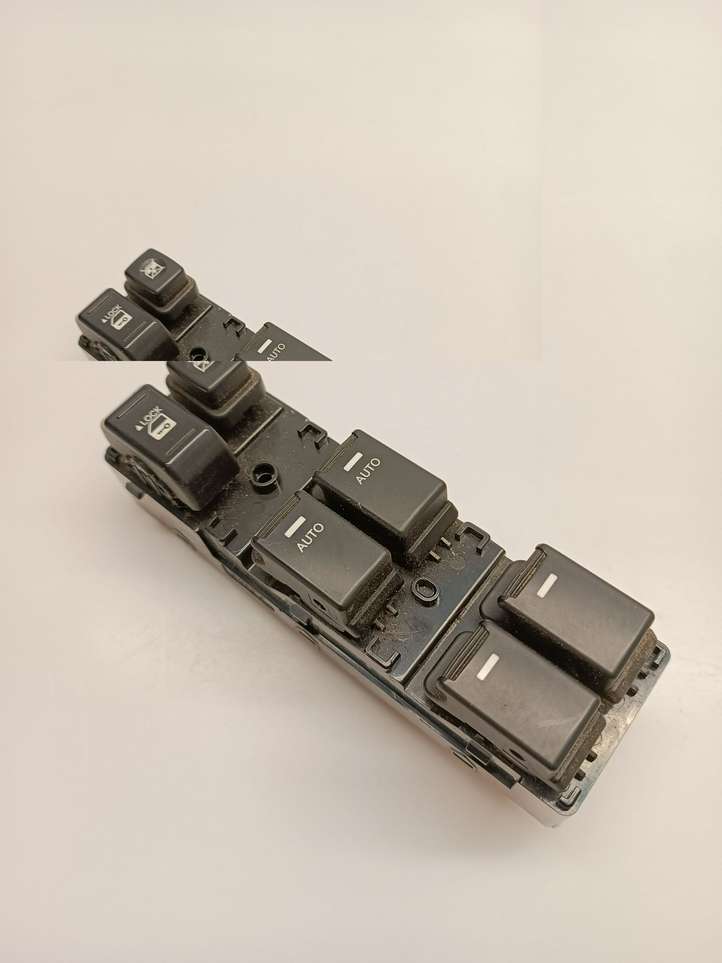Kia Sorento (2009 - 2014)  202008899 Кнопка стеклоподъемников