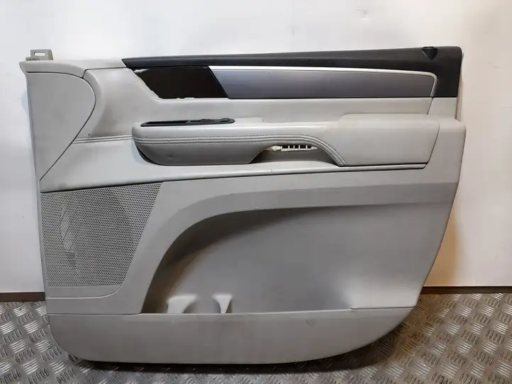 Volkswagen Routan (2008 - 2014) 1EZ461DVAD Обшивка задней двери — фото 1