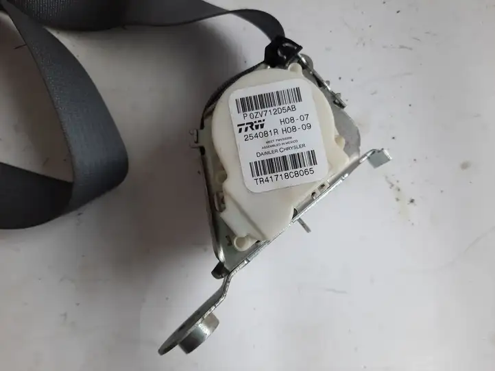Volkswagen Routan (2008 - 2014) 254081R Задний ремень безопасности — фото 3