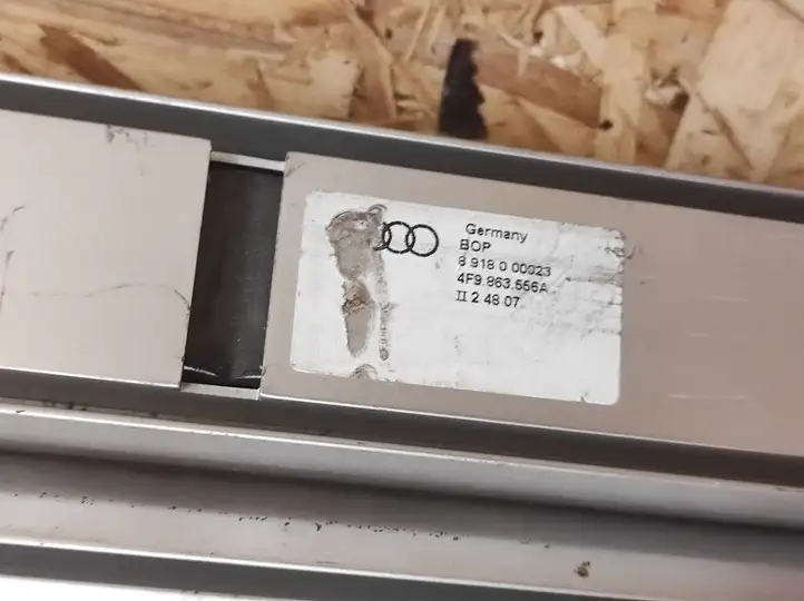 Audi A6 S6 C6 4F (2004 - 2008) 8918000017 Прочая отделка багажника — фото 9