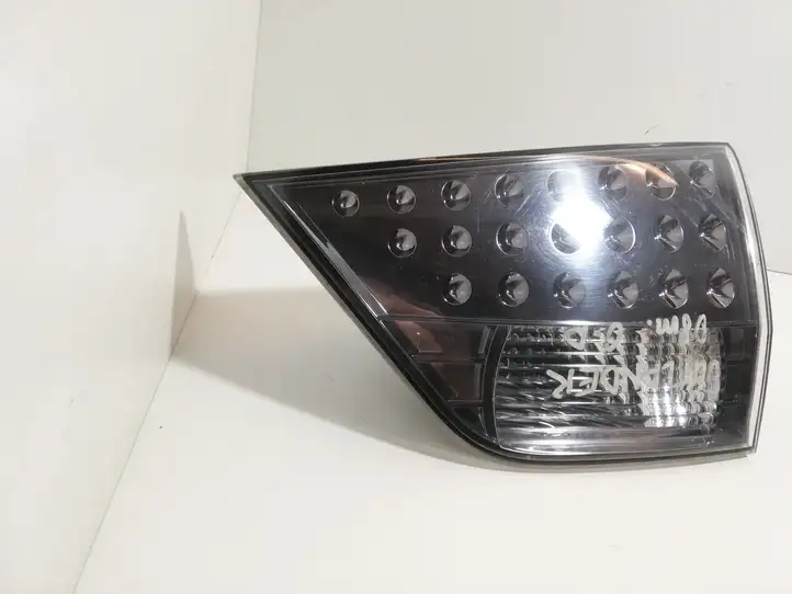 Mitsubishi Outlander (2007 - 2012) 1146356R Задний фонарь в крышке багажника — фото 4