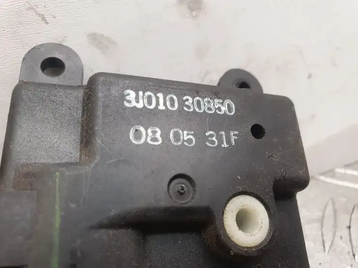 Nissan Qashqai (2006 - 2010) 3J01030850 Двигатель задвижки потока воздуха — фото 2