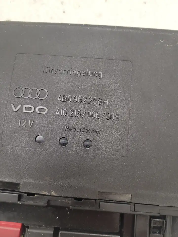 Audi A6 S6 C5 4B (2001 - 2004) 4B0962258H Модуль комфорта — фото 3