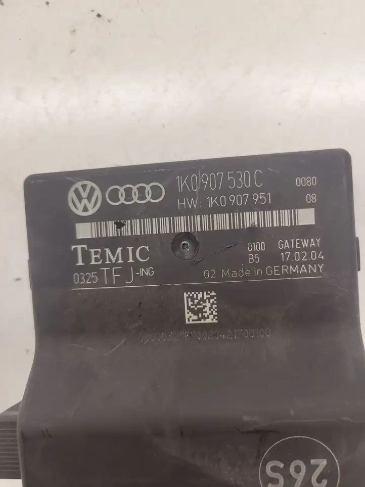 Volkswagen Touran I (2003 - 2010) 1K0907530C Модуль Gateway — фото 3
