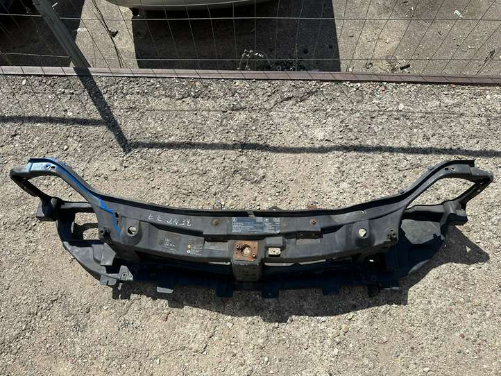 Renault Trafic II (X83) (2002 - 2014)  8200411918E Панель