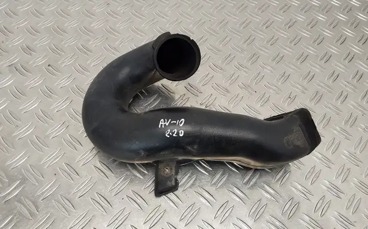 Toyota Avensis T270 (2009 - 2012) 177520R010 Детали воздухозаборника — фото 1