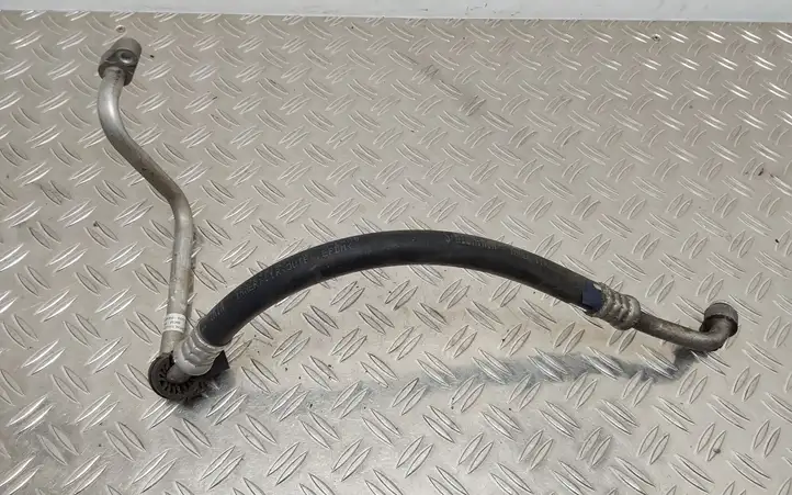 Toyota Avensis T270 (2009 - 2012) 8870405380 Трубки и шланги кондиционера — фото 1