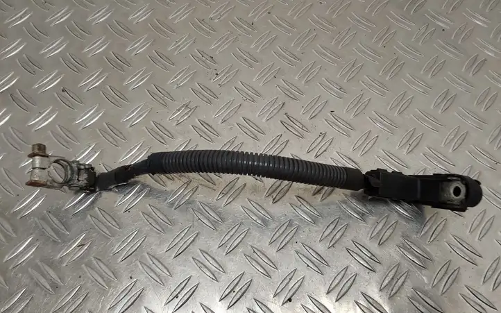Toyota Avensis T270 (2009 - 2012) 8282320100 Плюсовой провод аккумулятора — фото 4