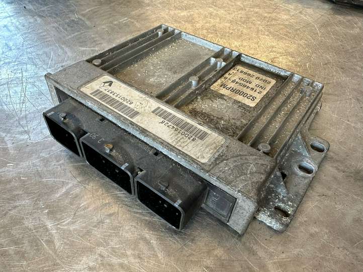 Renault Laguna (2001 - 2005)  8200153837 Блок управления двигателя