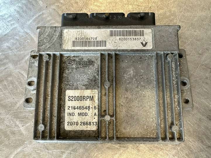 Renault Laguna (2001 - 2005)  8200153837 Блок управления двигателя