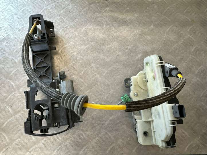 Ford Explorer (2010 - 2015)  8A5A5426413EA Замок задней двери