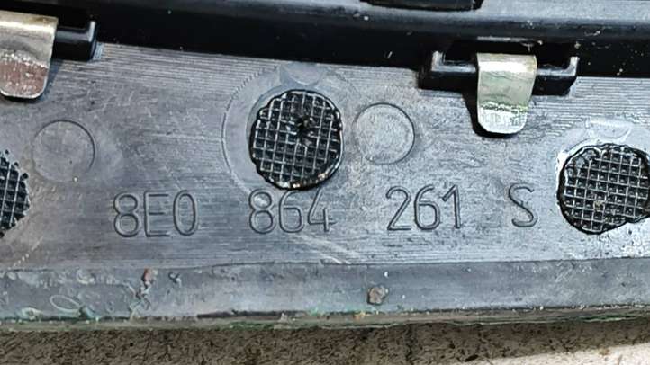 Audi A4 (2000 - 2006)  8E0864261S Отделка рычага переключения передач (кожа, головка)
