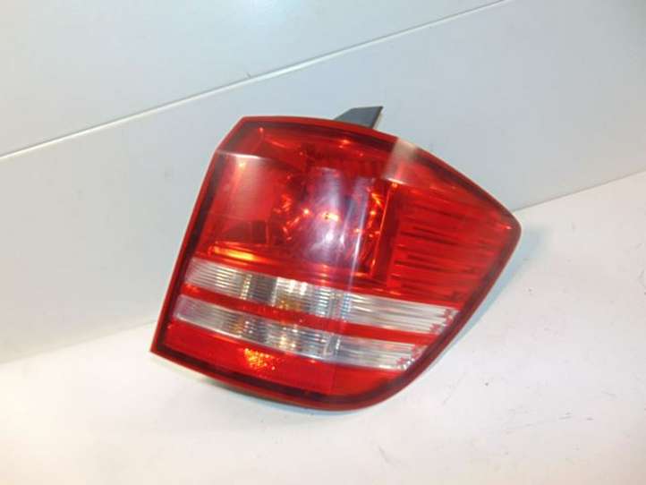 Dodge Journey (2007 - 2011)  5067784AB Задний фонарь в кузове