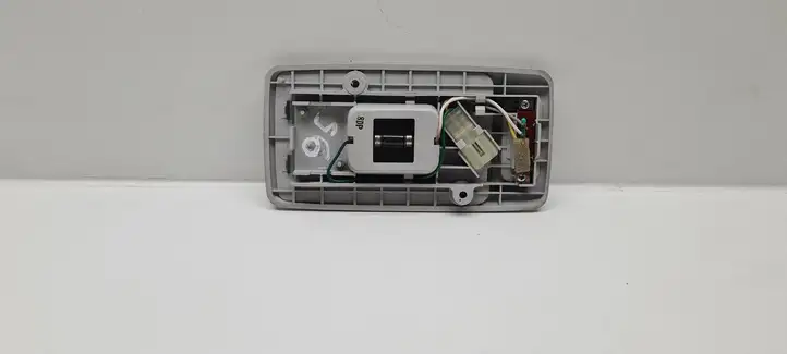 Subaru Outback (1998 - 2003) Задняя подсветка — фото 2