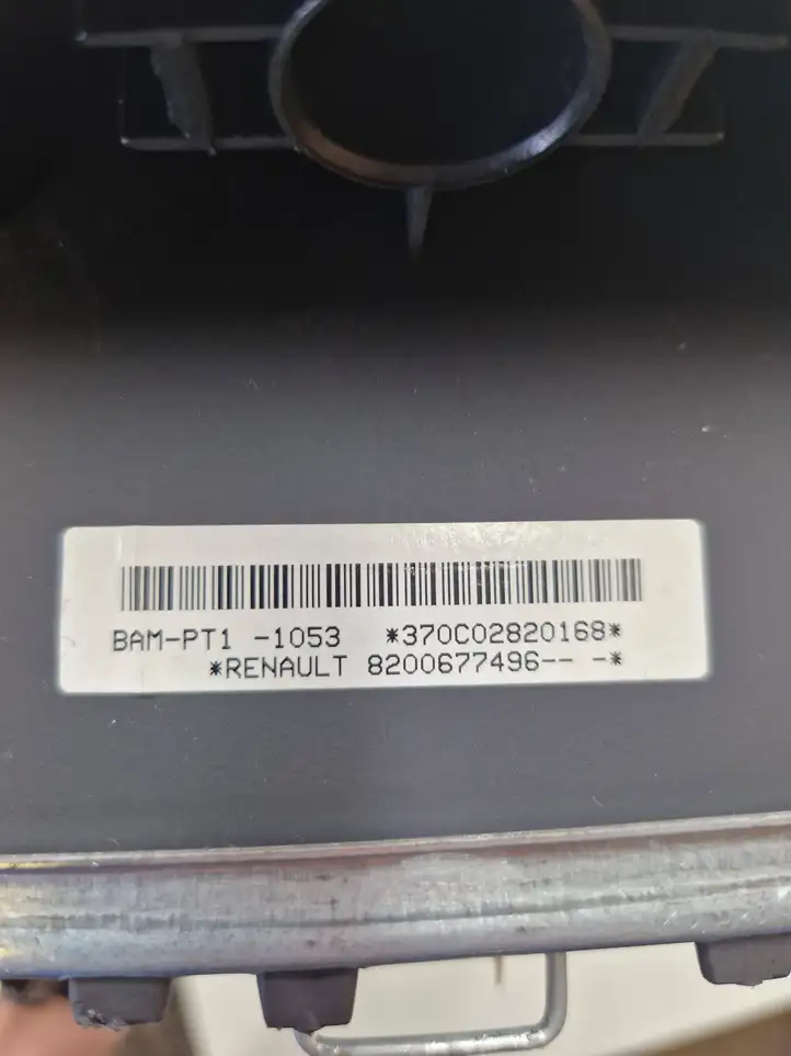 Renault Clio III (2005 - 2012) 8200677496 Подушка безопасности руля — фото 2