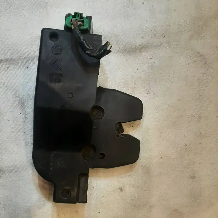 Citroen Xsara Picasso (1999 - 2012) 9633089280 Замок крышки багажника — фото 4