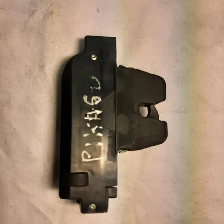Citroen Xsara Picasso (1999 - 2012) 9633089280 Замок крышки багажника — фото 1