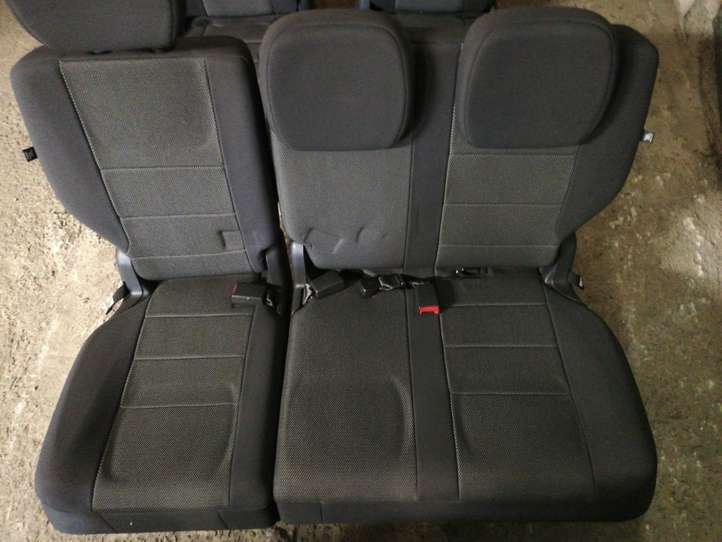 Chrysler Voyager (2007 - 2010)   Комплект салона