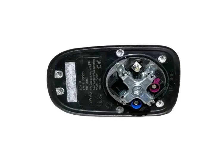 Audi A3/S3 8V (2016 - 2020) 8V0035503AR GPS антенна — фото 3