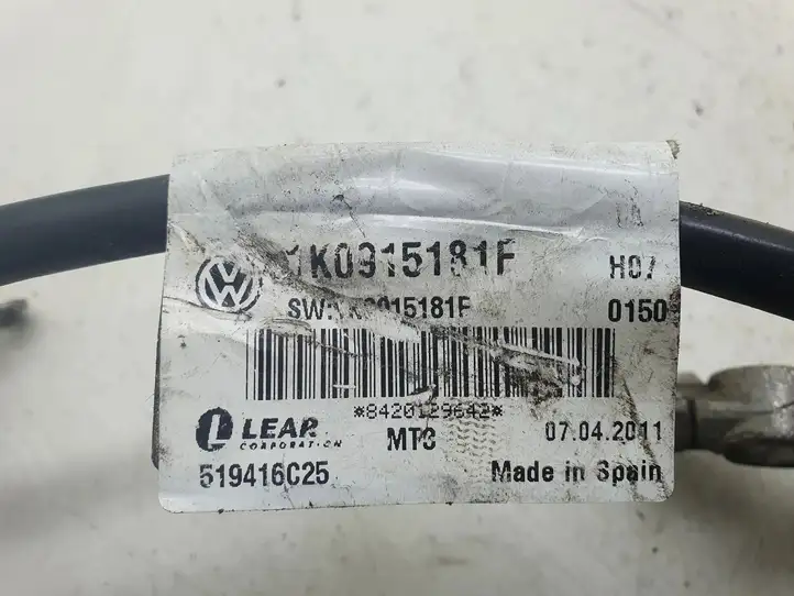Volkswagen PASSAT B7 (2011 - 2014) 1K0915181F Минусовой провод аккумулятора — фото 2