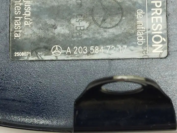 Mercedes-Benz C W203 (2000 - 2007) A0005843117 Крышка топливного бака — фото 12
