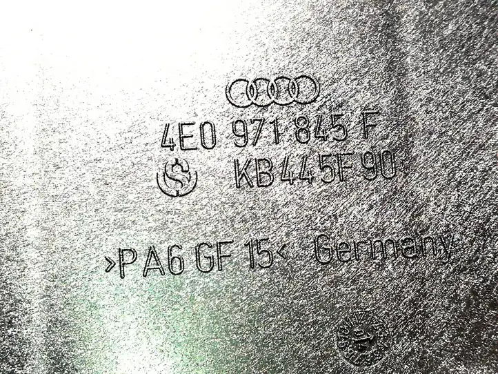 Audi A8 S8 D3 4E (2002 - 2005) 4E0971845F Клеммный узел плюсовых проводов — фото 2