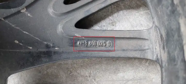 Audi Q8 (2018 - ) 4M8601025 Легкосплавный колесный диск R21 — фото 2