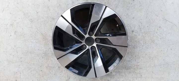 Volvo V60 (2018 - ) 31680199 Легкосплавный колесный диск R18 — фото 1