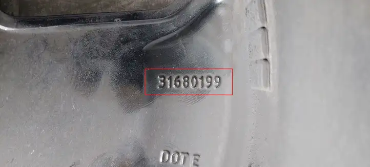 Volvo V60 (2018 - ) 31680199 Легкосплавный колесный диск R18 — фото 2