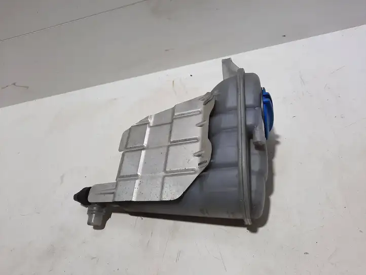 Audi A5 8T 8F (2007 - 2011) 8K0121405G Расширительный бачок — фото 2