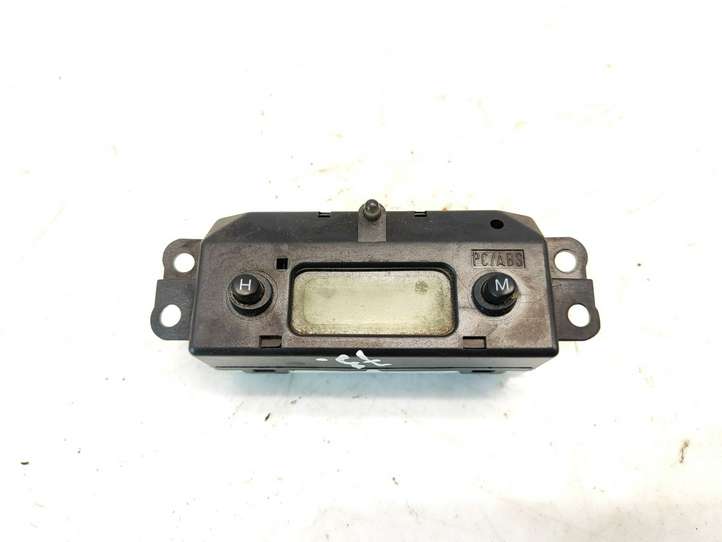 Ford Focus (1998 - 2004)  98AB15000CCW Часы
