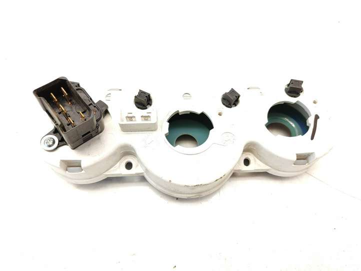 Ford Focus (1998 - 2004)  98AB18C419 Блок управления кондиционера воздуха / климата/ печки (в салоне)