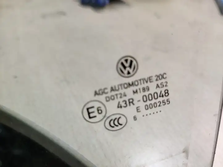 Volkswagen Golf VII (2013 - 2019) 5G9845025 Стекло задней двери — фото 2