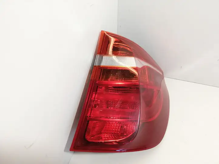 BMW X3 F25 (2010 - 2017) 721731213 Задний фонарь в кузове — фото 5