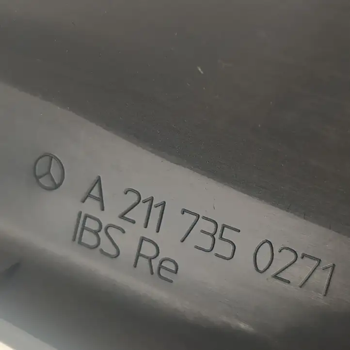 Mercedes-Benz E W211 (2002 - 2009) Накладка стекла задней двери — фото 2