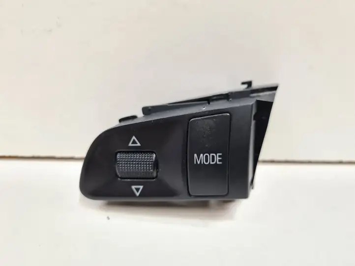 Audi A6 S6 C6 4F (2004 - 2008) 4F0951527 Кнопки на рулевом колесе — фото 1