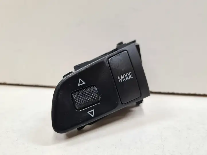 Audi A6 S6 C6 4F (2004 - 2008) 4F0951527 Кнопки на рулевом колесе — фото 4