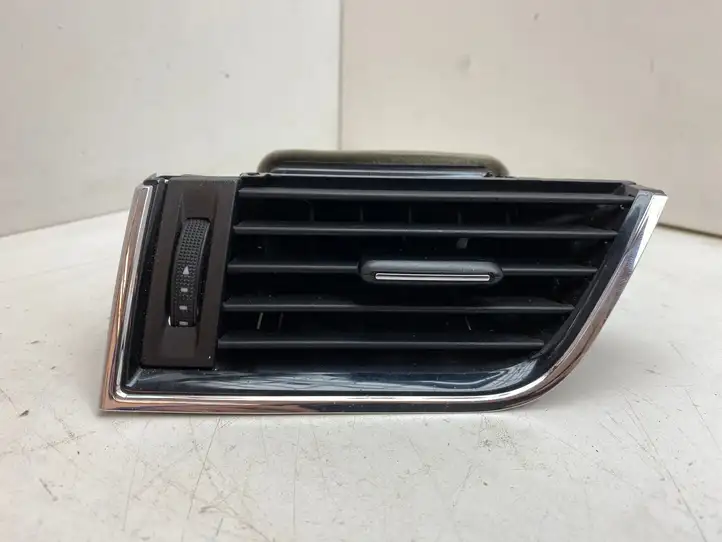 Skoda Octavia Mk3 (5E) (2013 - 2019) 5E0819701 Боковой воздушный дефлектор — фото 1